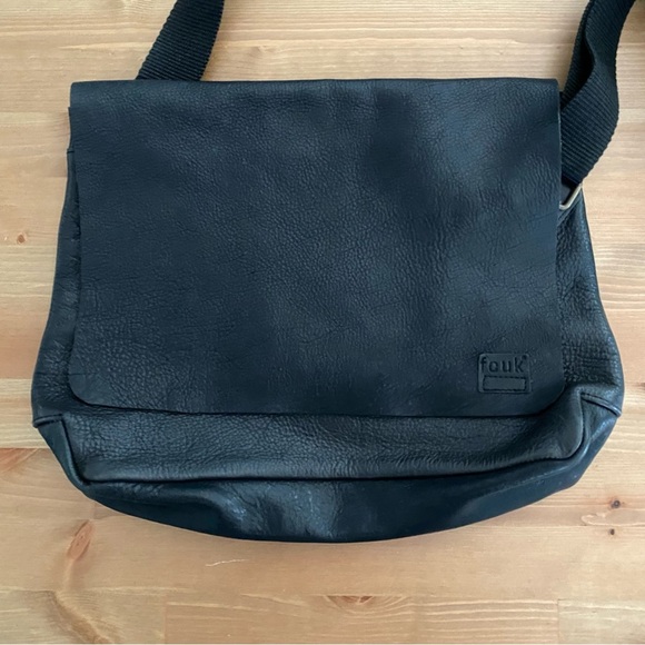 French Connection Black Leather Messenger Bag Adjustable Strap Unisex - Picture 3 of 15